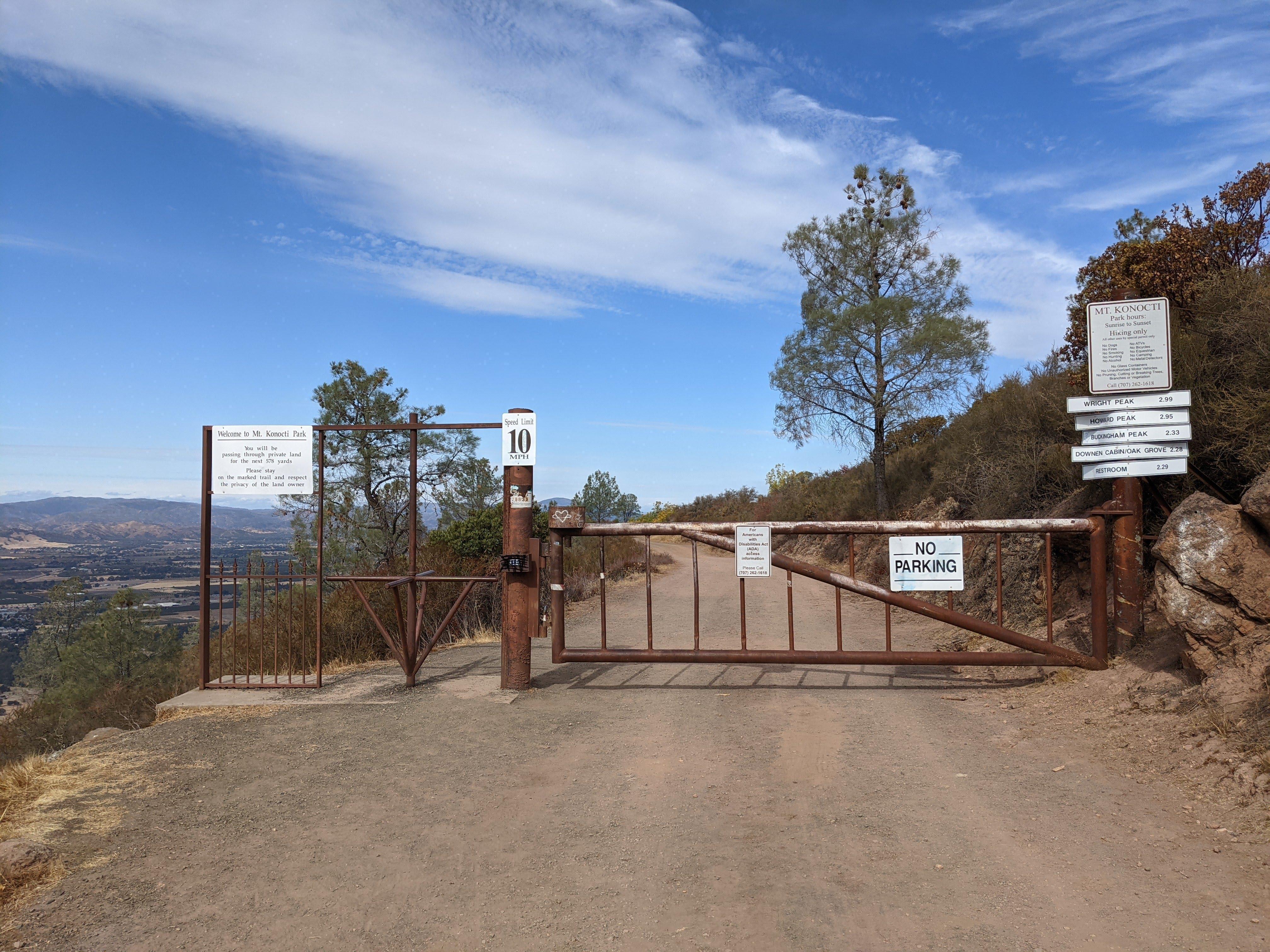 Trail gate