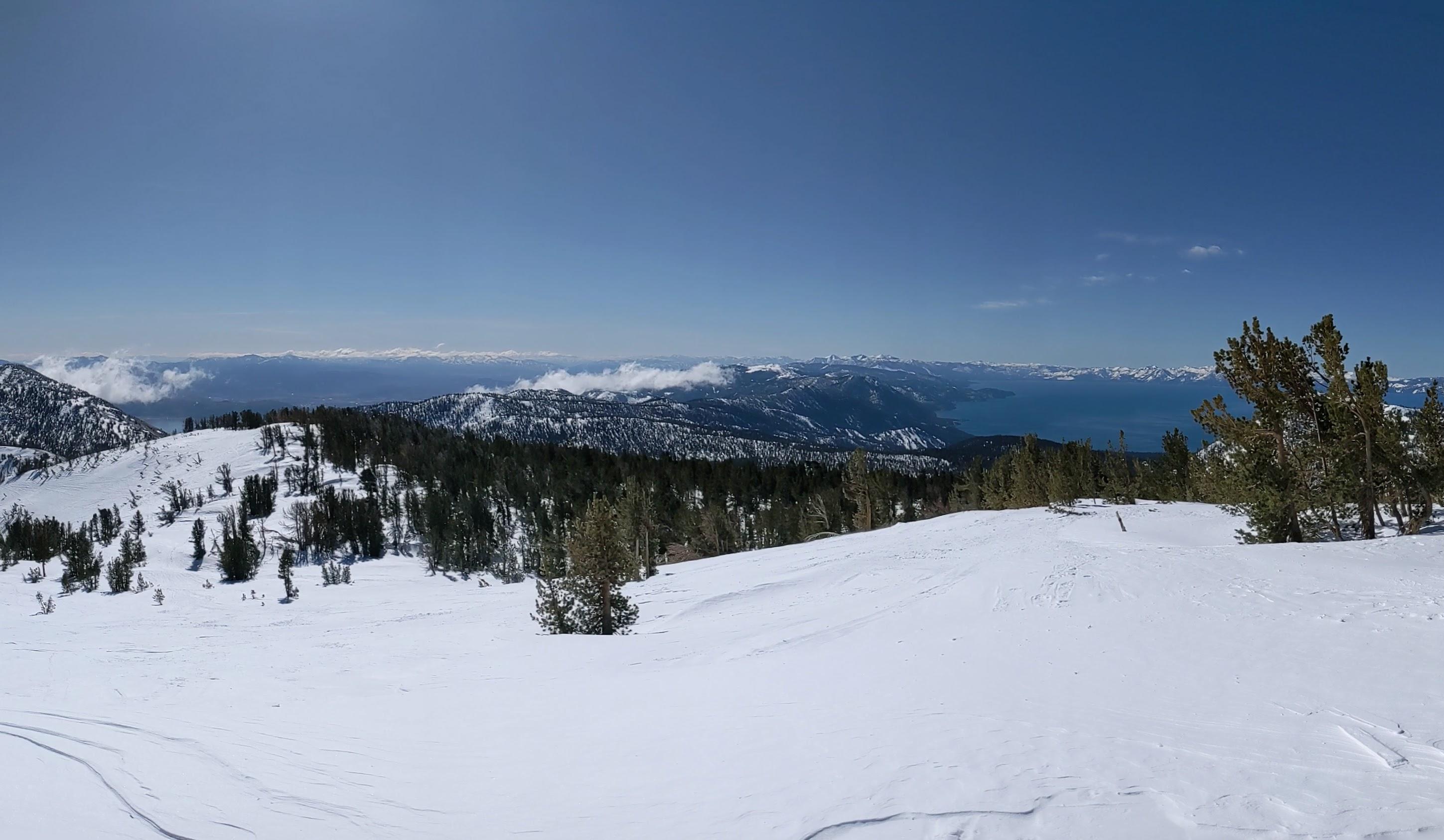 Carson valley to the left, lake Tahoe to the right